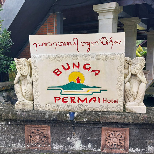 Hotel nameplate